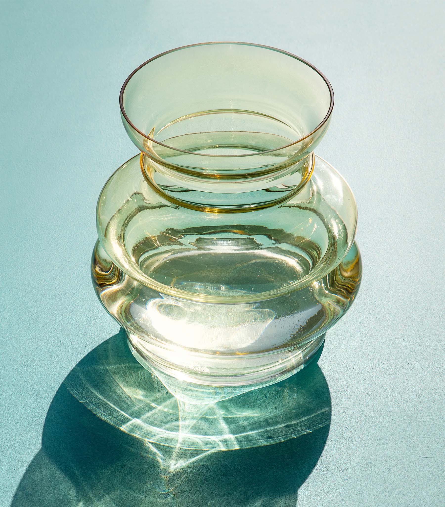 curve-vase-gul-300211-30223417376977.jpeg